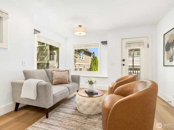 2423 3rd Avenue W, Seattle WA 98119