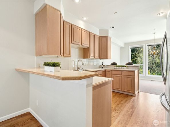 9821 NE Riverbend Drive C102, Bothell WA 98011