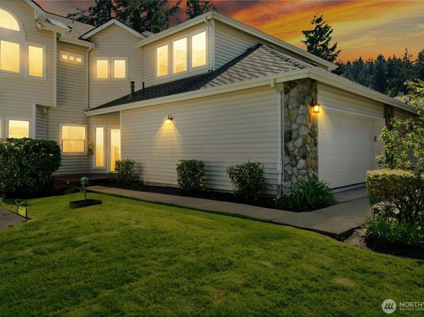 9821 NE Riverbend Drive C102, Bothell WA 98011