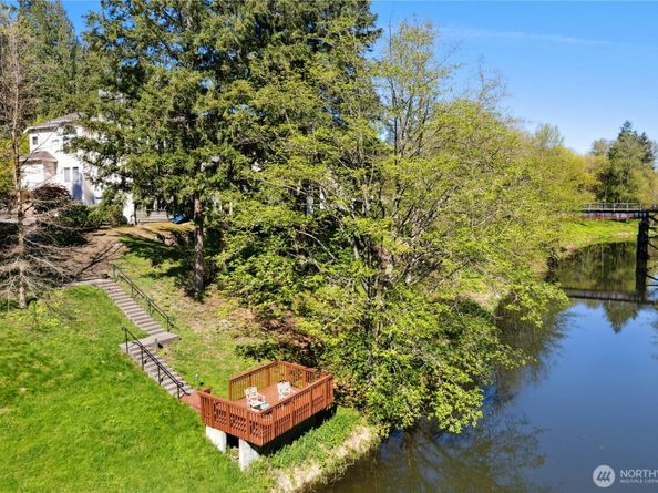 9821 NE Riverbend Drive C102, Bothell WA 98011