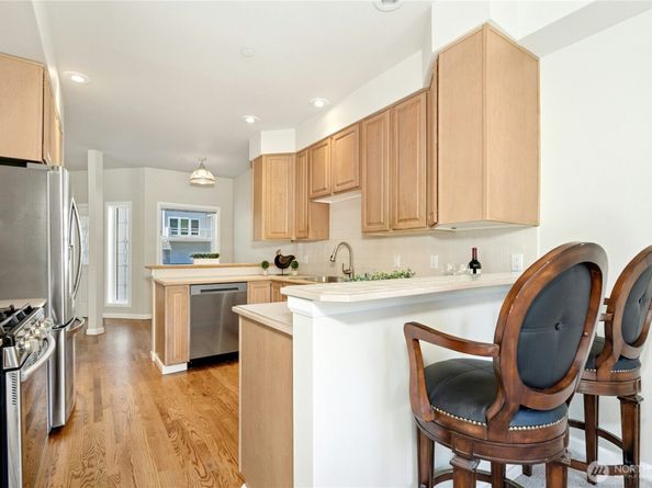 9821 NE Riverbend Drive C102, Bothell WA 98011