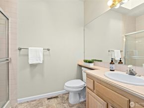 9821 NE Riverbend Drive C102, Bothell WA 98011
