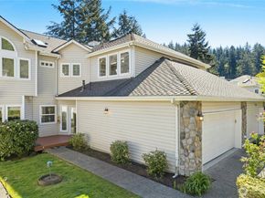 9821 NE Riverbend Drive C102, Bothell WA 98011