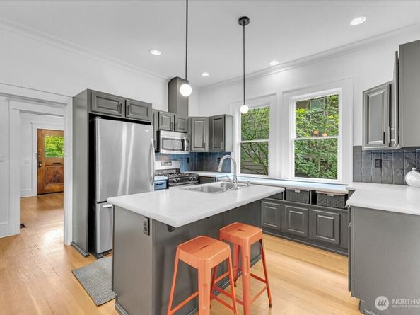 109 11th Avenue E, Seattle WA 98102