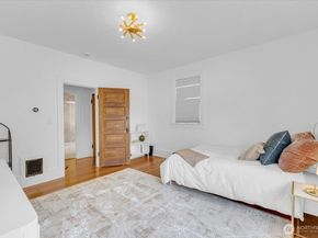 109 11th Avenue E, Seattle WA 98102