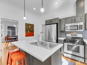 109 11th Avenue E, Seattle WA 98102