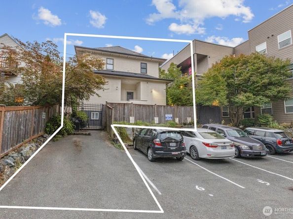 109 11th Avenue E, Seattle WA 98102