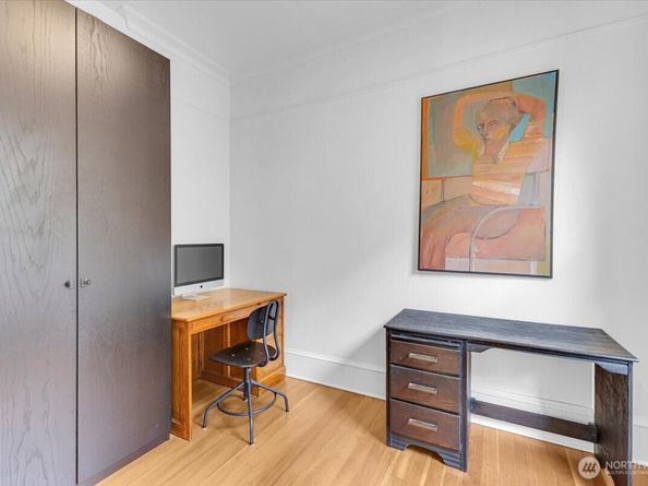 109 11th Avenue E, Seattle WA 98102