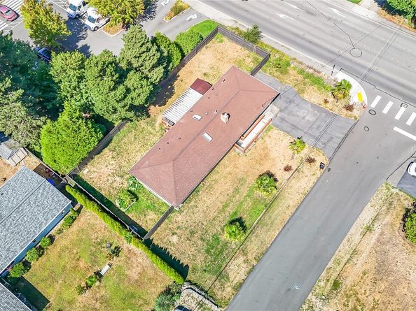 18804 43rd Avenue W, Lynnwood WA 98036