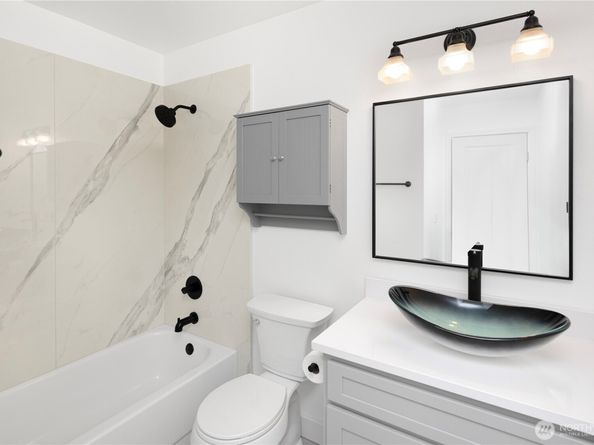 5300 Harbour Pointe Boulevard 305L, Mukilteo WA 98275