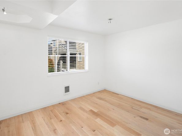 5300 Harbour Pointe Boulevard 305L, Mukilteo WA 98275