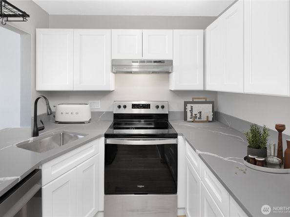 5300 Harbour Pointe Boulevard 305L, Mukilteo WA 98275