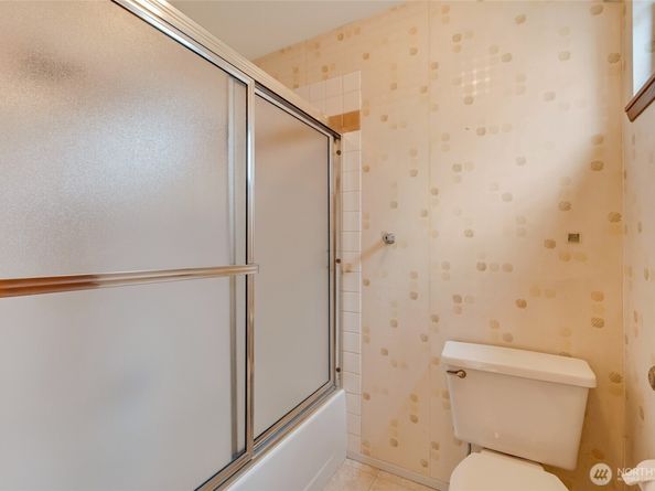 107 143rd Avenue SE, Bellevue WA 98007