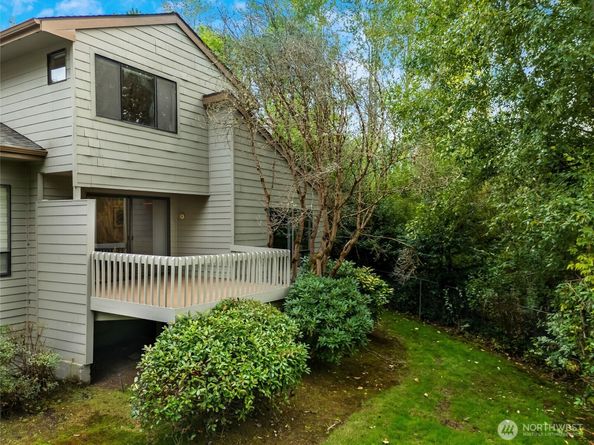 107 143rd Avenue SE, Bellevue WA 98007