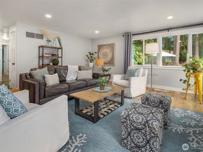 771 Edmonds Way, Edmonds WA 98020