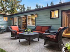 771 Edmonds Way, Edmonds WA 98020