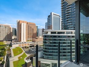 889 Avenue Square NE 806, Bellevue WA 98004