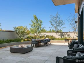 889 Avenue Square NE 806, Bellevue WA 98004