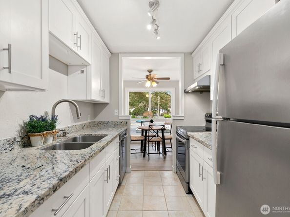 12700 NE 8th Street E205, Bellevue WA 98005