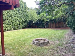917 N 100th Street, Seattle WA 98133