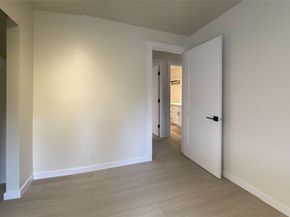 917 N 100th Street, Seattle WA 98133