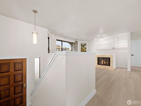 917 N 100th Street, Seattle WA 98133