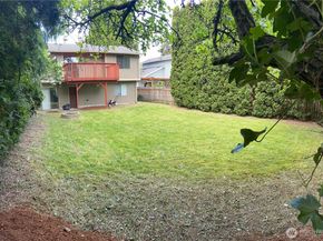 917 N 100th Street, Seattle WA 98133