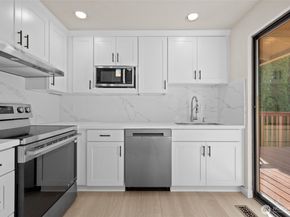 917 N 100th Street, Seattle WA 98133
