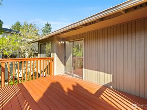 917 N 100th Street, Seattle WA 98133