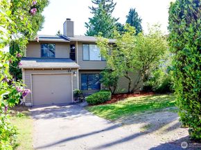917 N 100th Street, Seattle WA 98133