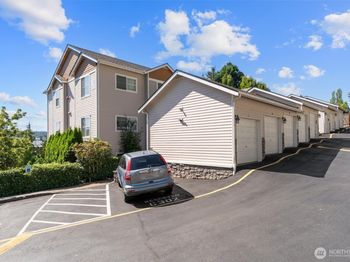 8808 Redmond Woodinville Road NE
