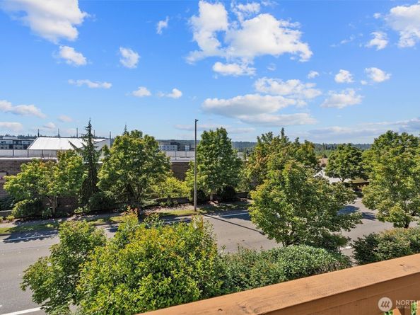 8808 Redmond Woodinville Road NE C202, Redmond WA 98052