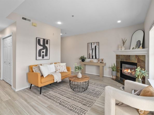 8808 Redmond Woodinville Road NE C202, Redmond WA 98052