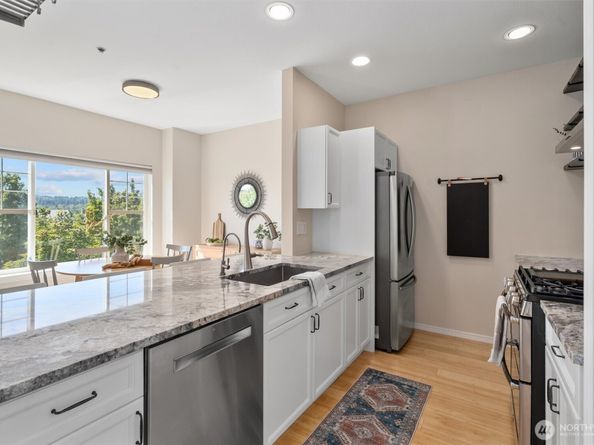 8808 Redmond Woodinville Road NE C202, Redmond WA 98052