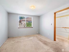 17551 12th Avenue NE, Shoreline WA 98155