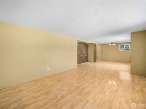 17551 12th Avenue NE, Shoreline WA 98155