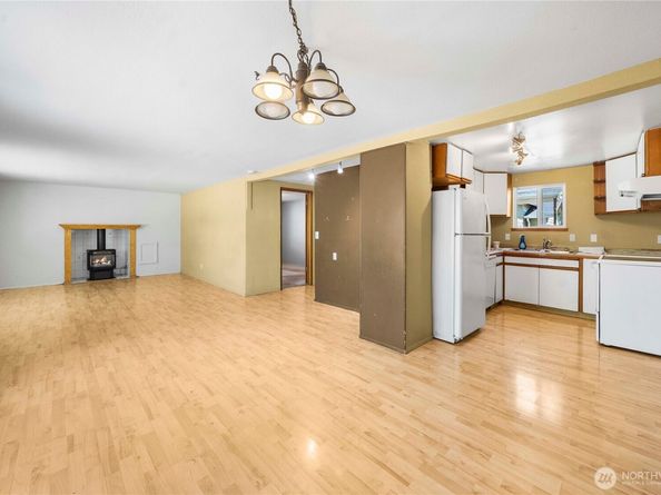 17551 12th Avenue NE, Shoreline WA 98155