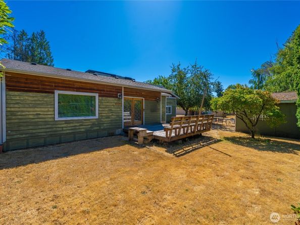 17551 12th Avenue NE, Shoreline WA 98155