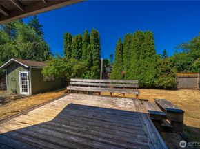 17551 12th Avenue NE, Shoreline WA 98155