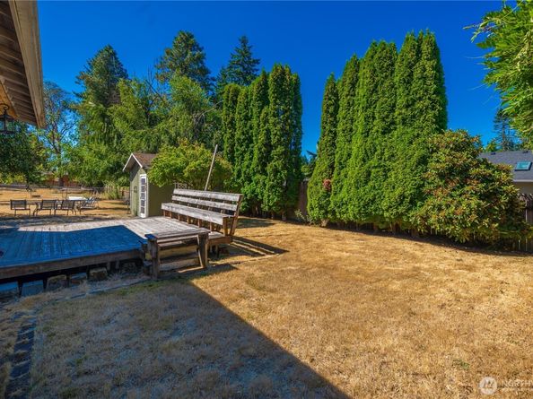 17551 12th Avenue NE, Shoreline WA 98155