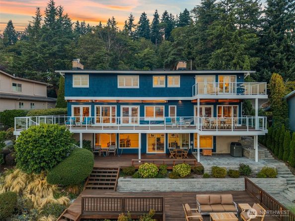 8246 E Mercer Way, Mercer Island WA 98040