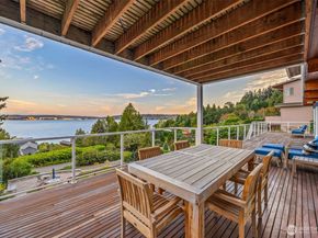 8246 E Mercer Way, Mercer Island WA 98040