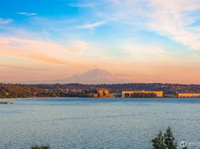 8246 E Mercer Way, Mercer Island WA 98040