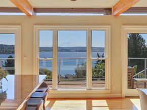 8246 E Mercer Way, Mercer Island WA 98040