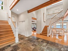 8246 E Mercer Way, Mercer Island WA 98040
