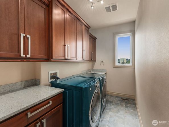2341 30th Avenue S, Seattle WA 98144
