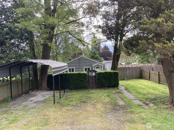 16030 15th Avenue SW, Burien WA 98166
