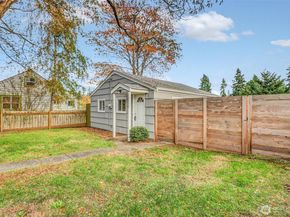 16030 15th Avenue SW, Burien WA 98166