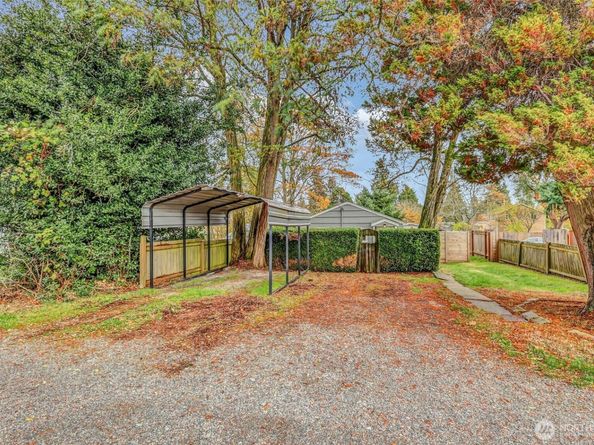 16030 15th Avenue SW, Burien WA 98166