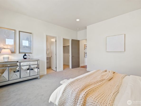 8351 SE 31st Street, Mercer Island WA 98040